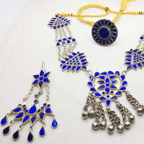 Blue Glass Stones Mala Pendant Necklace With Big Earrings and Ring, Handmade - Picture 3 of 12